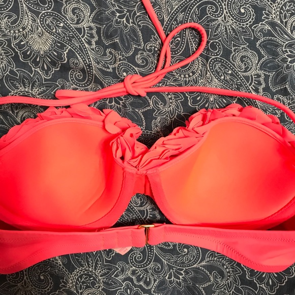 Victoria’s Secret bathing suit top 34b - Picture 2 of 3